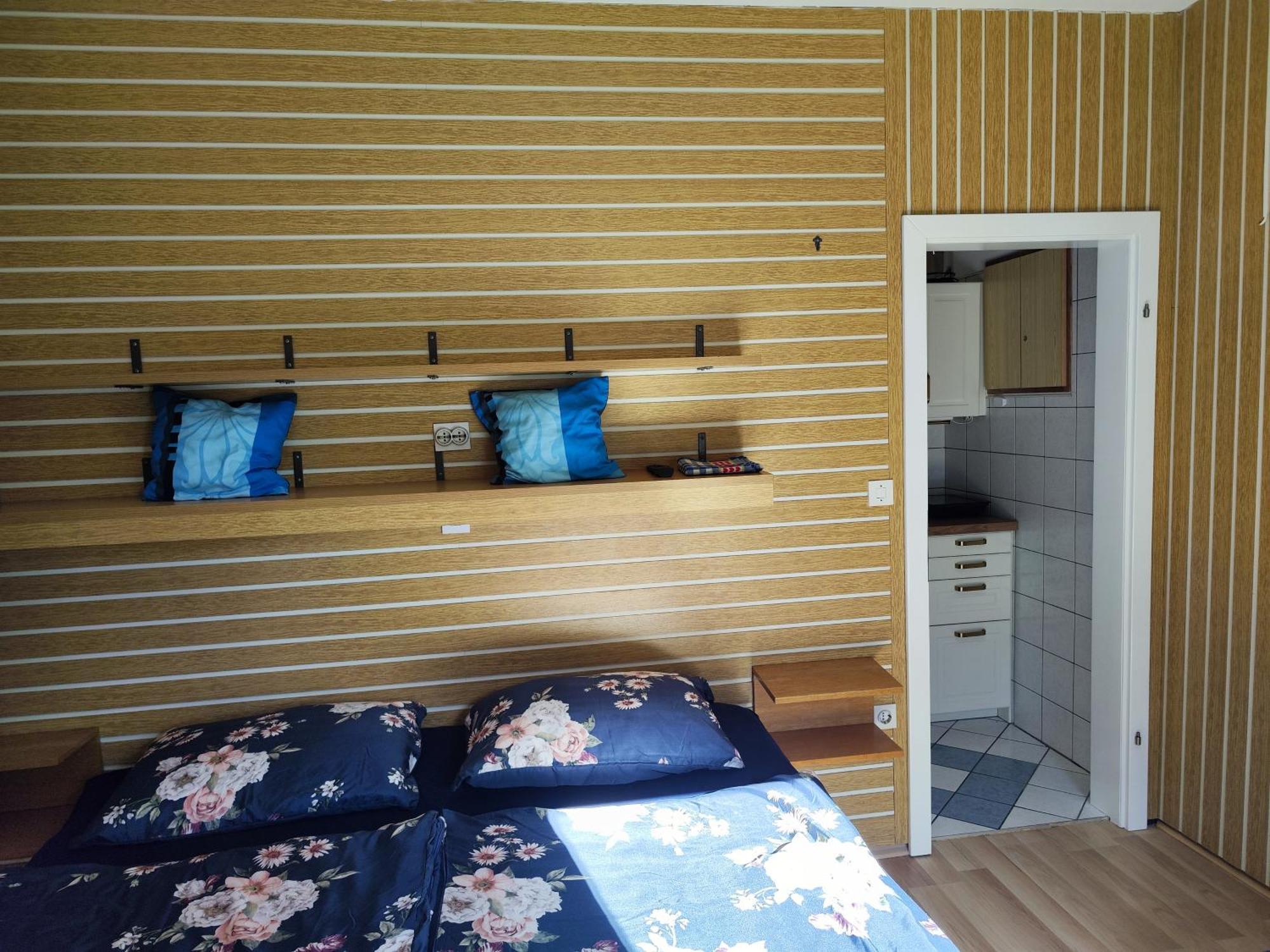 Apartments Pika Krk Town Room photo